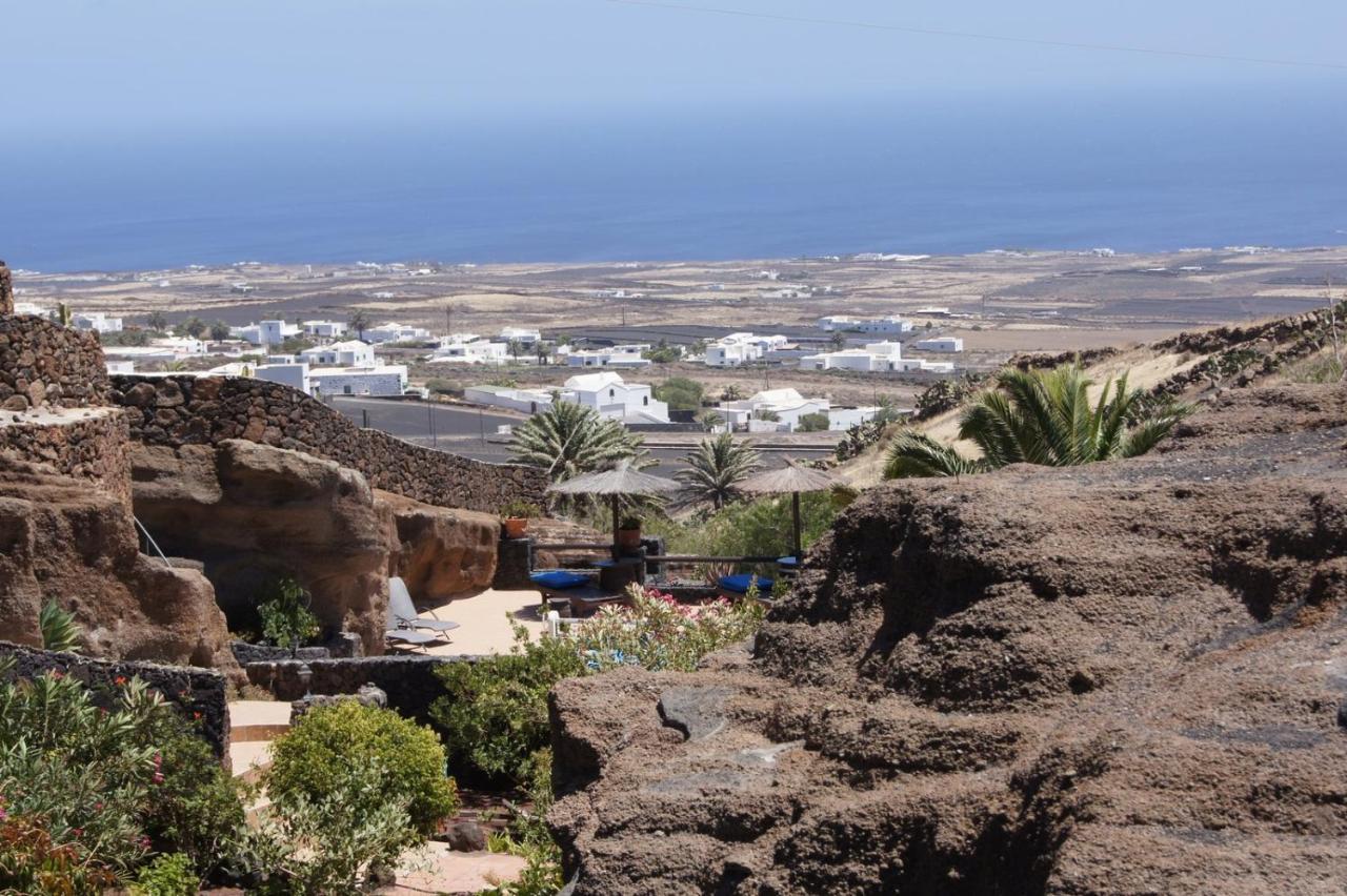 Tías Castillo Lanzarote Villa Sophie - Luxury Villa -Sleep In A Volcanic Cave With Heated Pool מראה חיצוני תמונה
