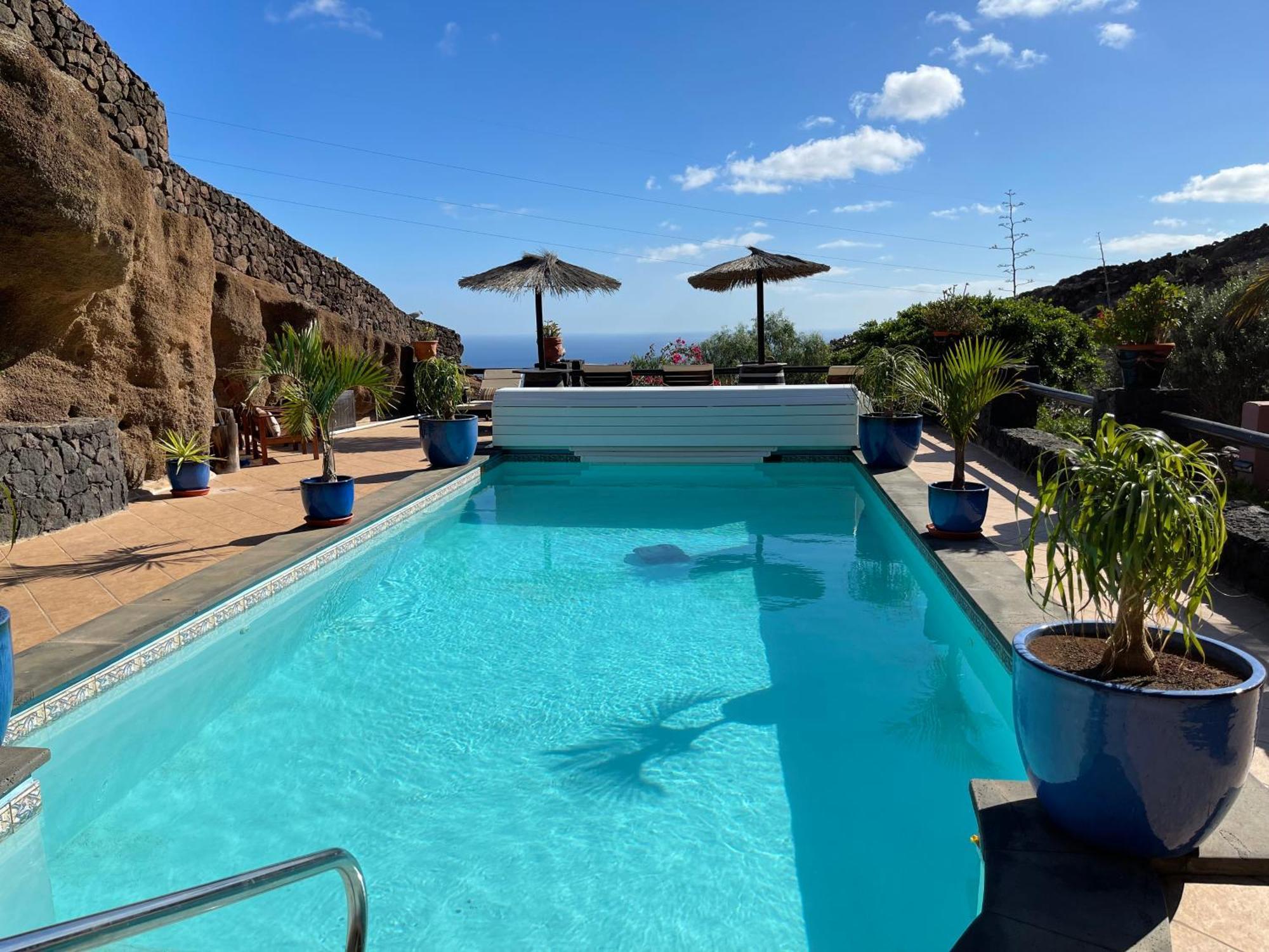 Tías Castillo Lanzarote Villa Sophie - Luxury Villa -Sleep In A Volcanic Cave With Heated Pool מראה חיצוני תמונה